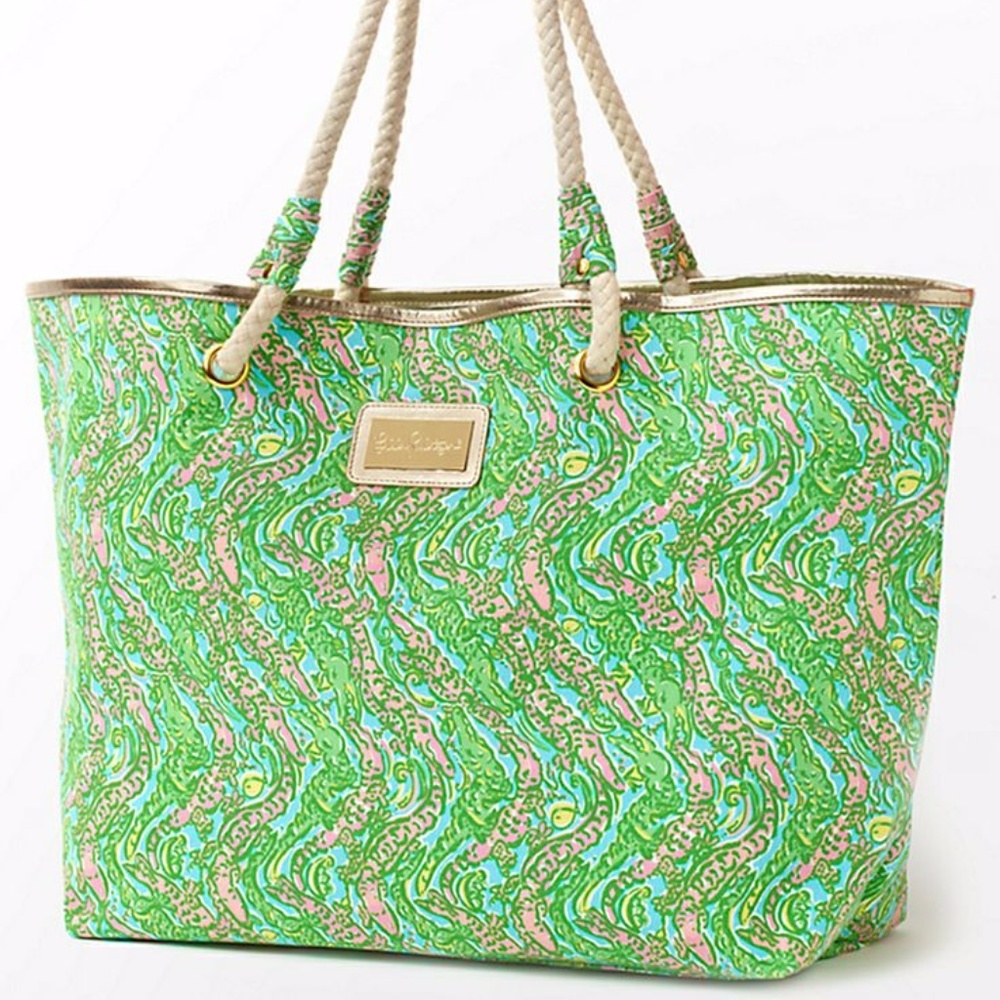 Lilly Pulitzer Beach Bag in Bright Green!